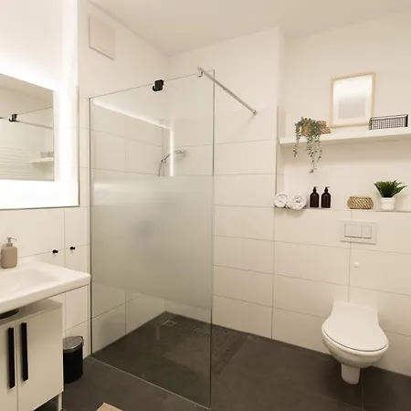 Dwellstay - Modernes I 55qm I 2 I Kueche I Bad I Terrasse I Tv I Wlan