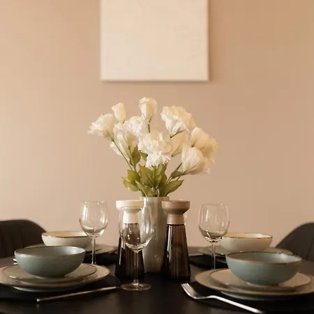 Dwellstay - Modernes I 55qm I 2 I Kueche I Bad I Terrasse I Tv I Wlan Appartement