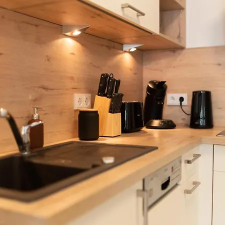 Apartment Dwellstay - Modernes I 55qm I 2 I Kueche I Bad I Terrasse I Tv I Netflix