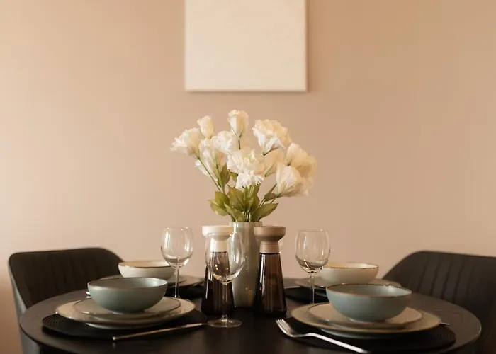 Dwellstay - Modernes I 55qm I 2 I Küche I Bad I Terrasse I Tv I Wlan Apartamento